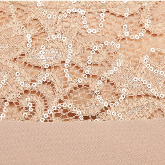 ⭐ Taupe bell sleeve sheath dress - Picture 4 of 4